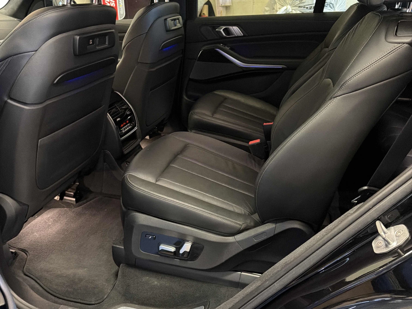 BMW X7 xDrive40i / АВТОКРЕДИТ, снимка 11 - Автомобили и джипове - 56228052