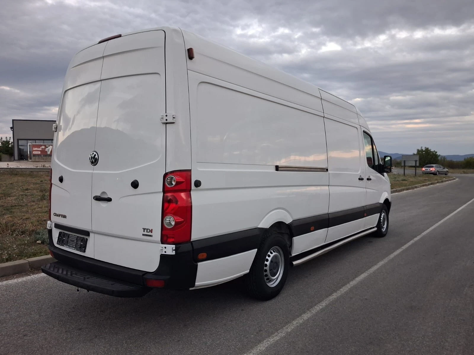 VW Crafter 2.0 XXL макси 136кс нави топ състпяние - изображение 4