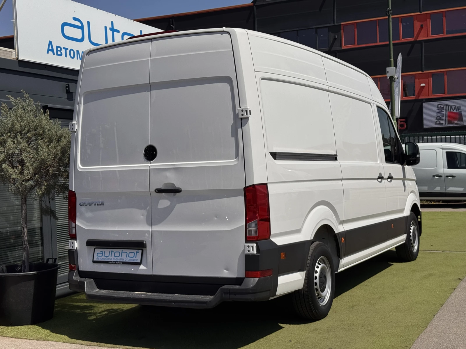 VW Crafter Business/2.0TDI/140K.C./6MT/L3H2/14.4m?, снимка 4 - Бусове и автобуси - 55091717