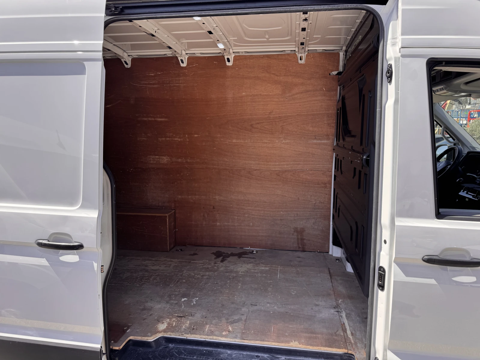 VW Crafter Business/2.0TDI/140K.C./6MT/L3H2/14.4m?, снимка 15 - Бусове и автобуси - 55091717