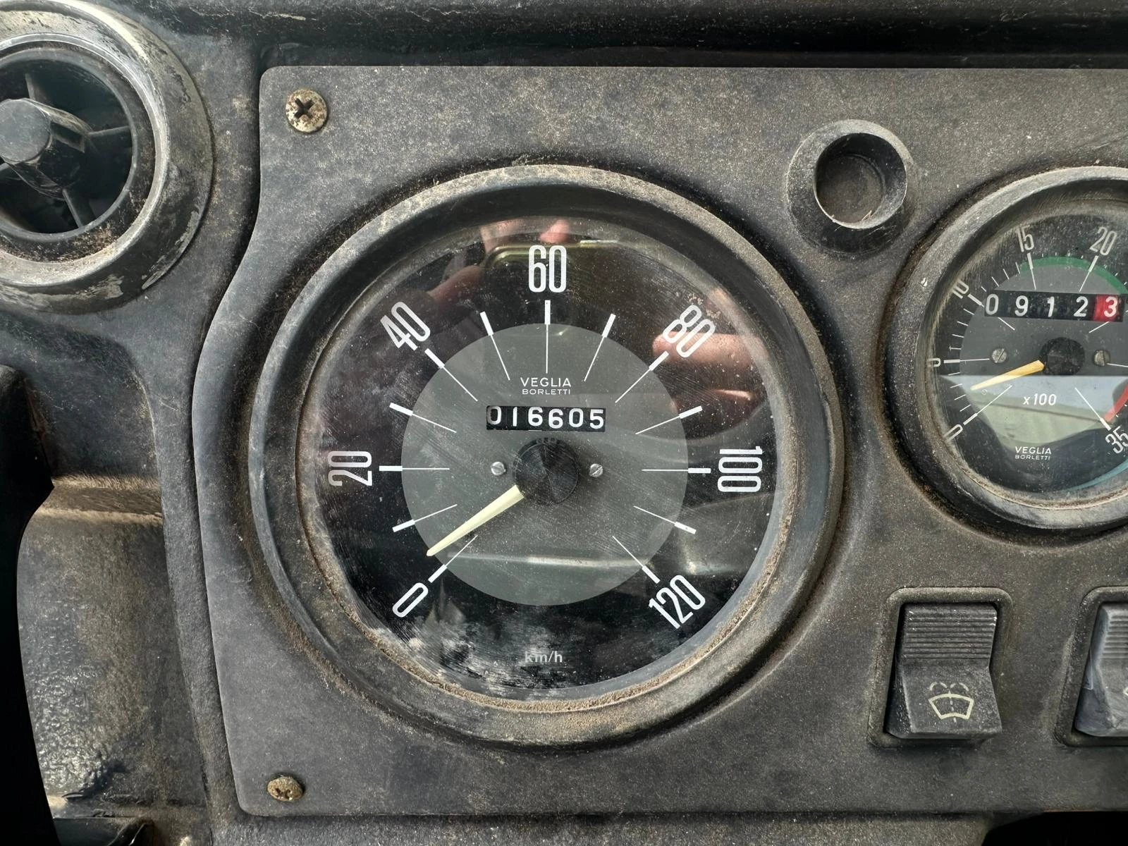 Iveco Daily / 4X4 / 16000 KM / БЕЗ РЪЖДА / - изображение 9