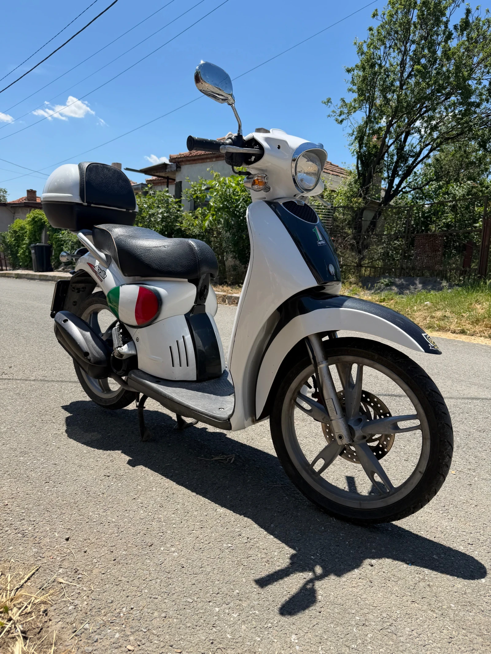 Aprilia Scarabeo 125