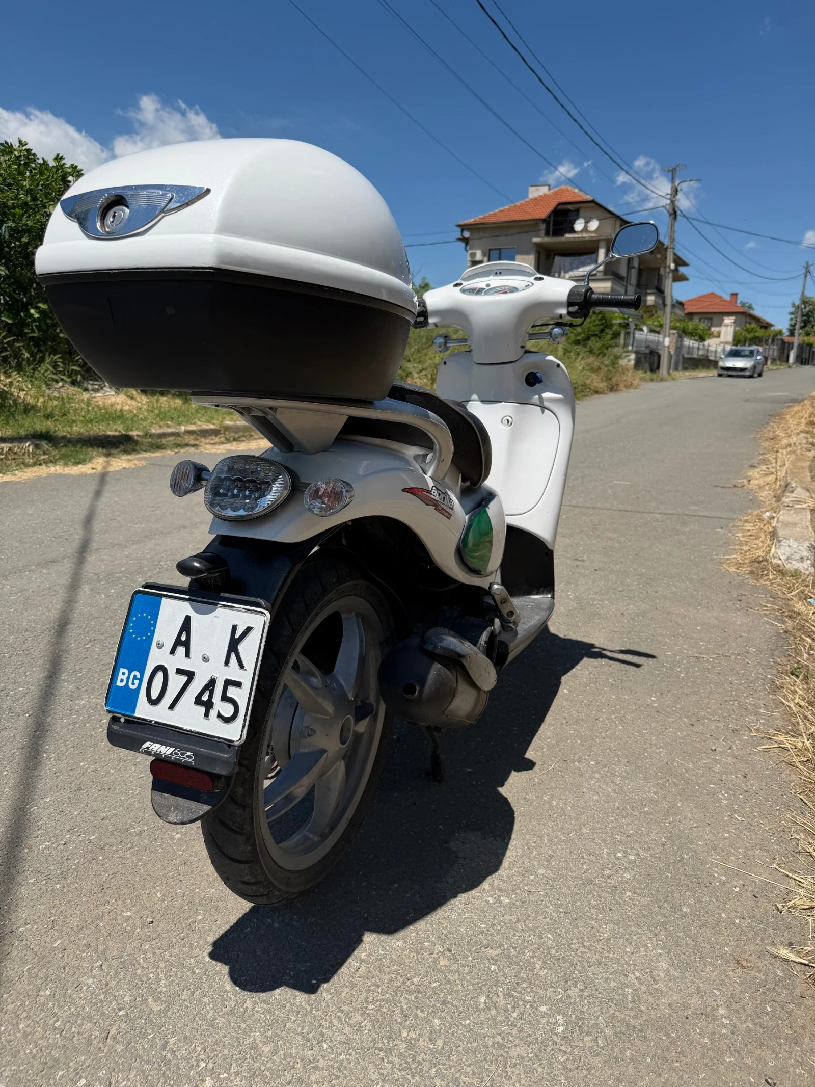 Aprilia Scarabeo 125, снимка 2 - Мотоциклети и мототехника - 55190903