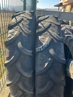 Гуми, снимка 1