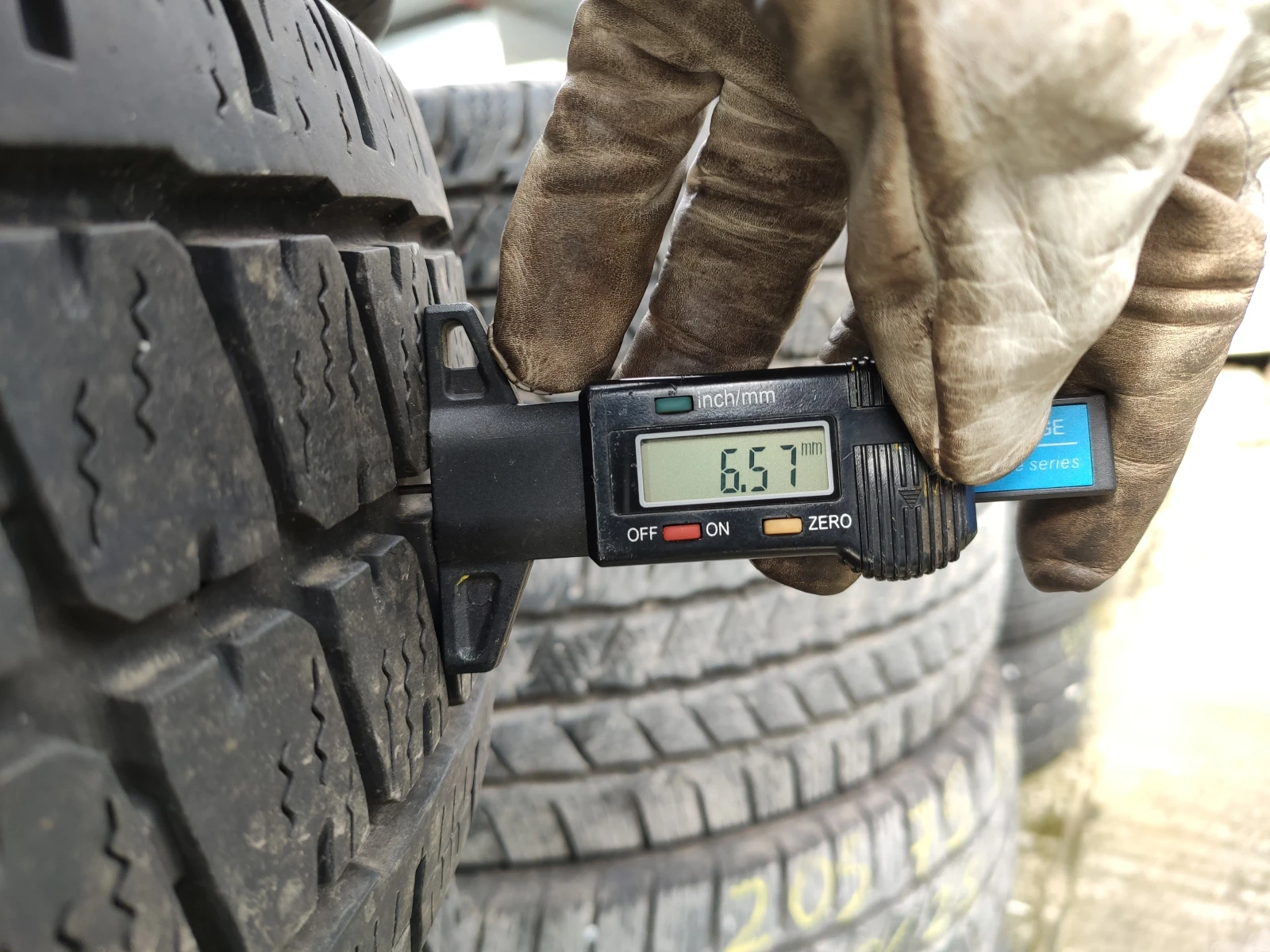 Гуми Всесезонни 195/75R16, снимка 6 - Гуми и джанти - 54734729
