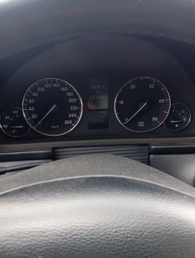 Mercedes-Benz 220 Комби, снимка 5