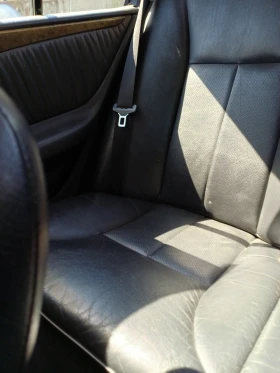 Mercedes-Benz E 200, снимка 4