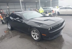 Dodge Challenger SXT, снимка 2