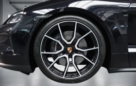 Обява за продажба на Porsche Taycan 4 = Air Suspension = Panorama Гаранция ~ 244 308 лв. - изображение 4