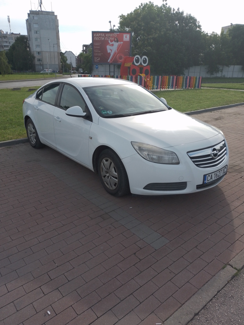Opel Insignia, снимка 3 - Автомобили и джипове - 46079683