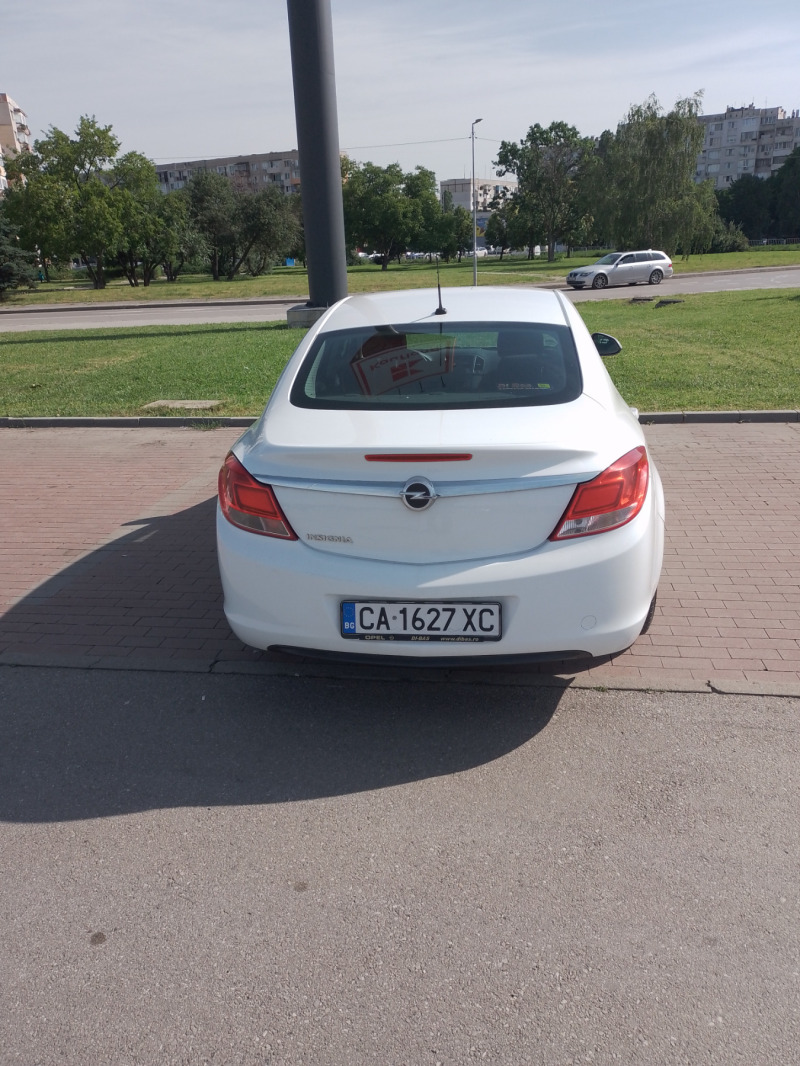 Opel Insignia, снимка 6 - Автомобили и джипове - 46079683
