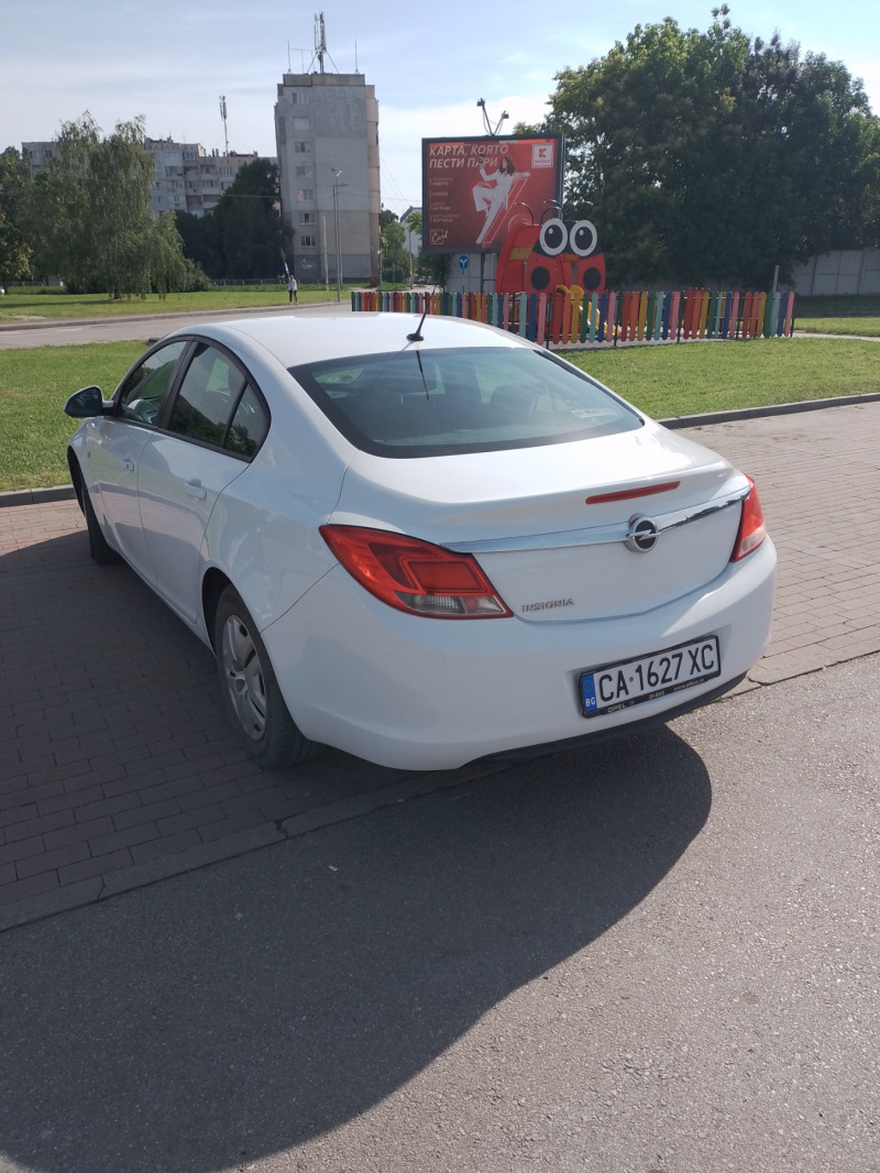 Opel Insignia, снимка 7 - Автомобили и джипове - 46079683