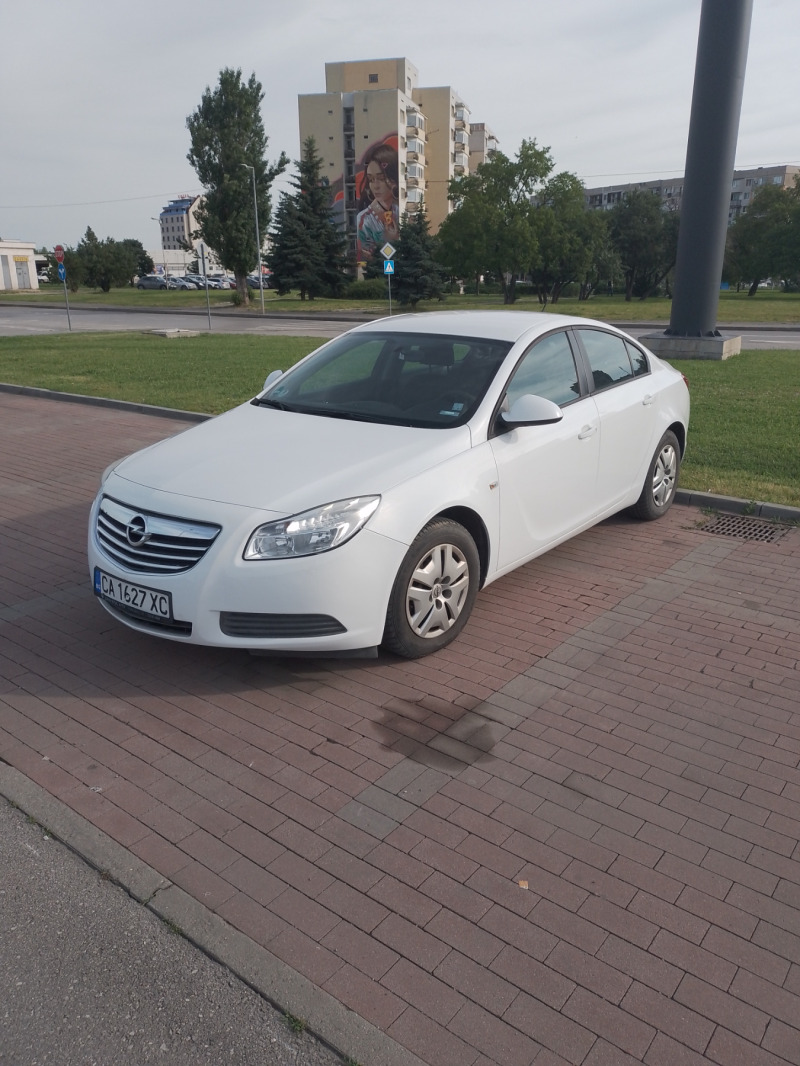 Opel Insignia, снимка 2 - Автомобили и джипове - 46079683