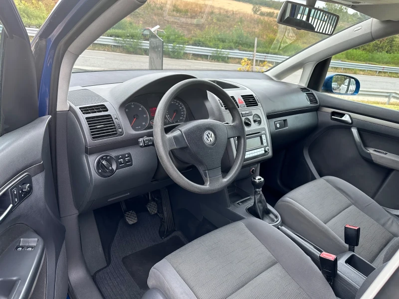 VW Touran 1.9-TDI-КЛИМА, снимка 7 - Автомобили и джипове - 47285072