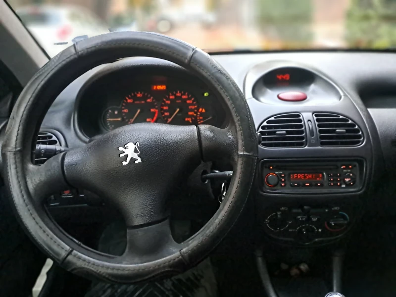 Peugeot 206 HDI, снимка 4 - Автомобили и джипове - 48002416