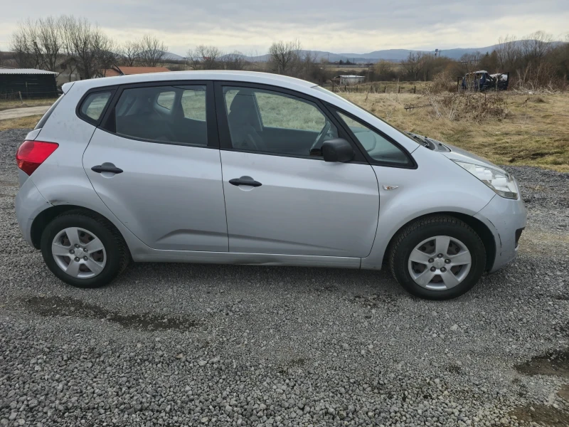 Kia Venga 1.4бензин Euro5A, снимка 3 - Автомобили и джипове - 49144215