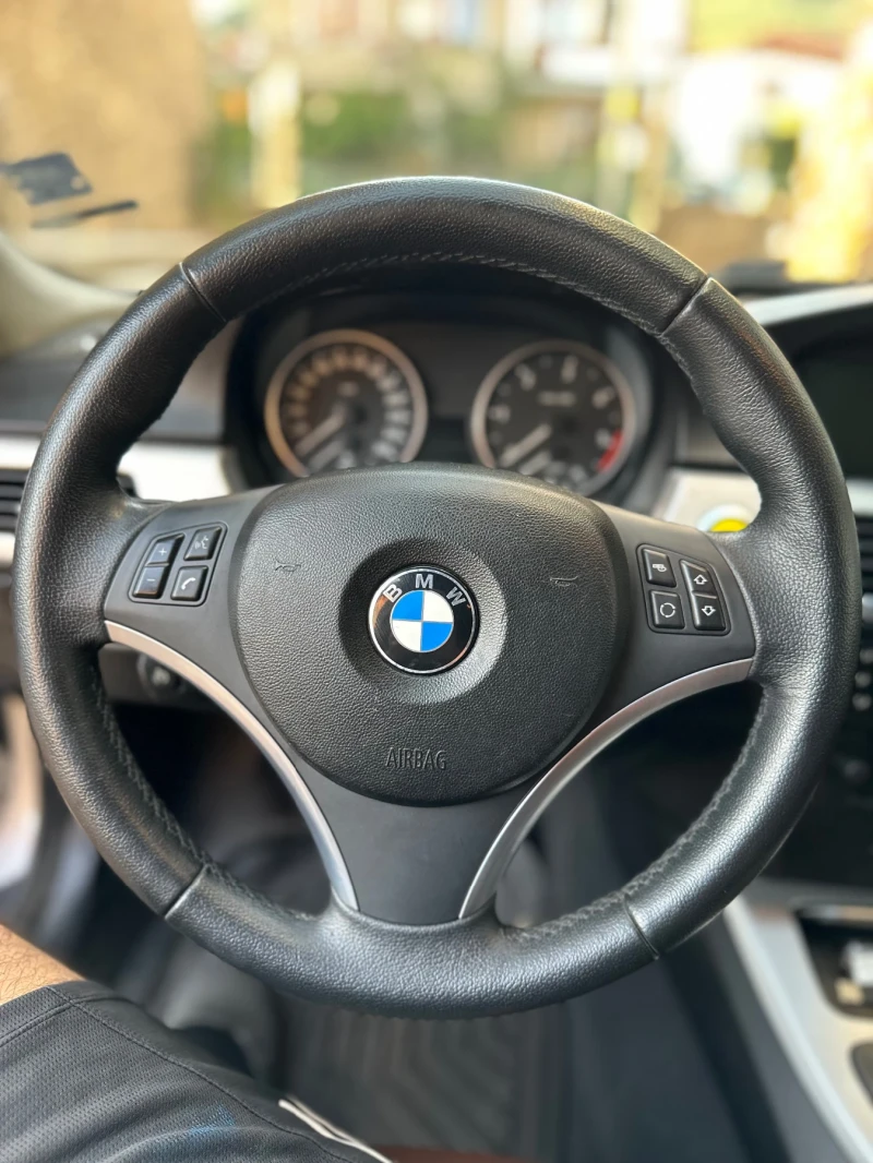 BMW 330 Xd , снимка 10 - Автомобили и джипове - 49153606