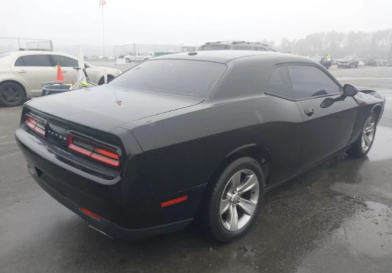 Dodge Challenger SXT, снимка 5 - Автомобили и джипове - 49272695