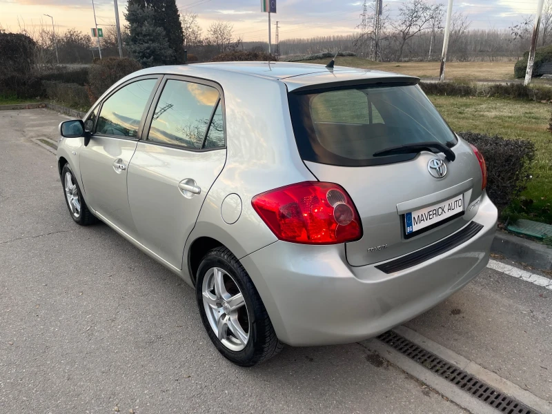 Toyota Auris 1.6i бензин , ксенон , безключово палене, снимка 6 - Автомобили и джипове - 49535414