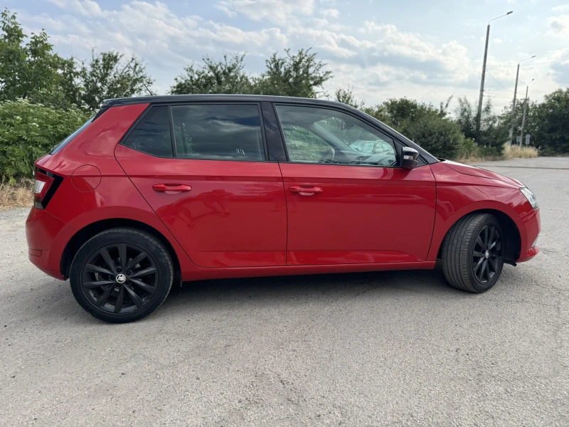Skoda Fabia, снимка 10 - Автомобили и джипове - 51928657