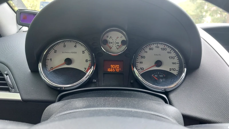 Peugeot 207, снимка 3 - Автомобили и джипове - 52495811
