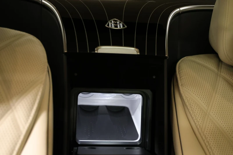 Mercedes-Benz S 580 MAYBACH, снимка 16 - Автомобили и джипове - 51690128