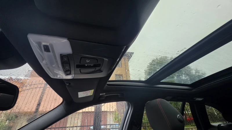 BMW 320 H&K audio /Head Up/DISTRONIK/KAMERA, снимка 17 - Автомобили и джипове - 52555407