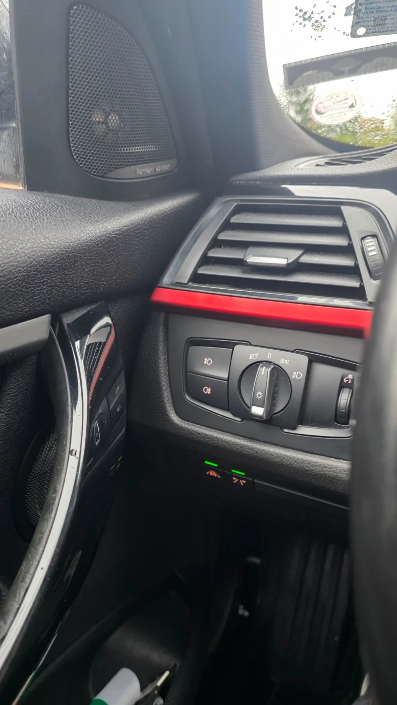 BMW 320 H&K audio /Head Up/DISTRONIK/KAMERA, снимка 8 - Автомобили и джипове - 52555407