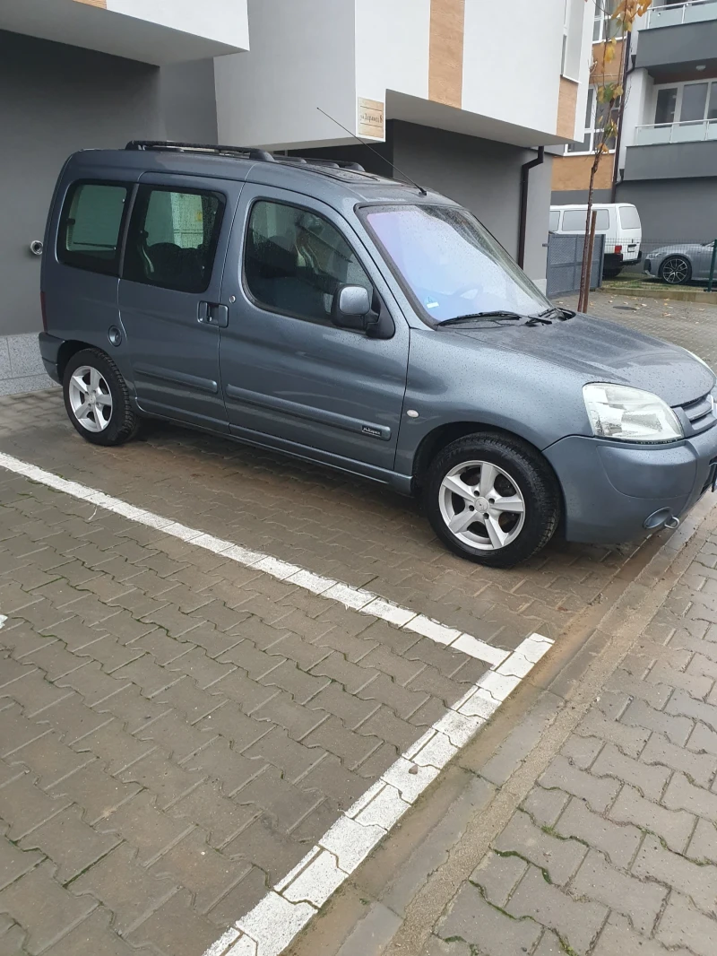 Citroen Berlingo Ел. Стъкла, Печка, Панорамен таван, Климатик , снимка 2 - Автомобили и джипове - 52557504