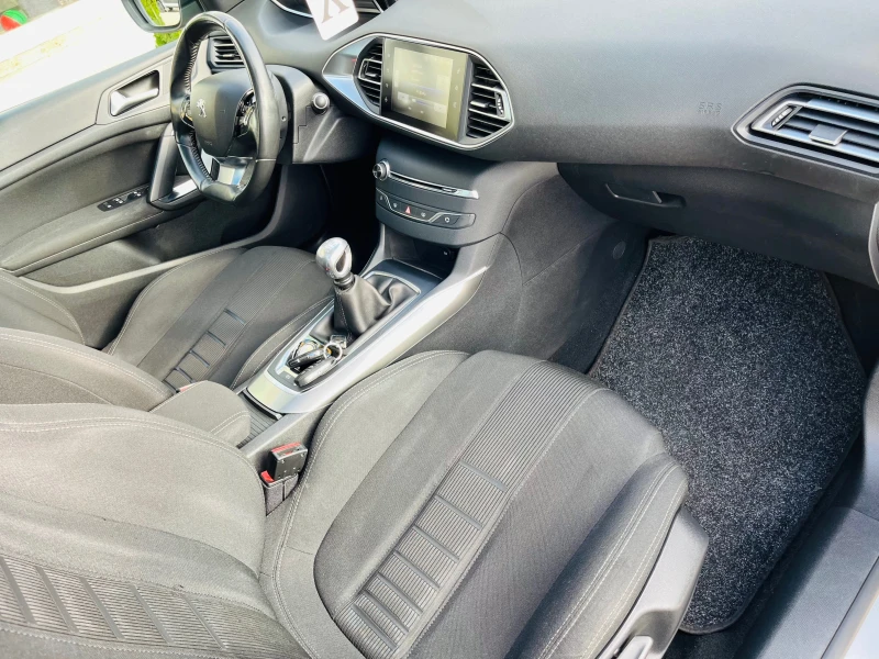 Peugeot 308 1.6 HDI NAVI-TOP, снимка 13 - Автомобили и джипове - 52605866