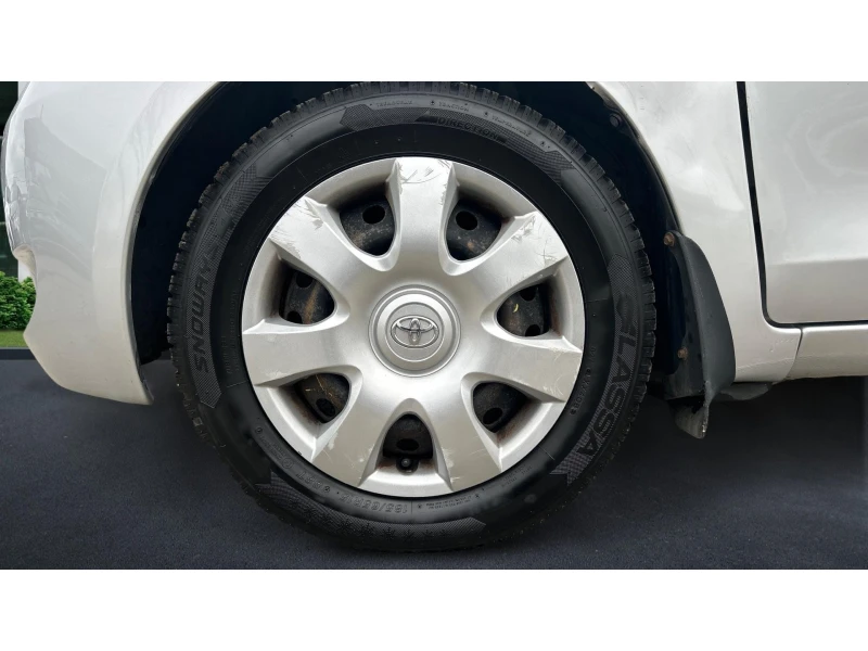 Toyota Yaris Месечна вноска от 100  , снимка 16 - Автомобили и джипове - 53456119