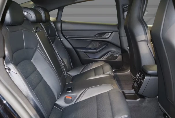 Porsche Taycan 4 = Air Suspension = Panorama  | Mobile.bg   11