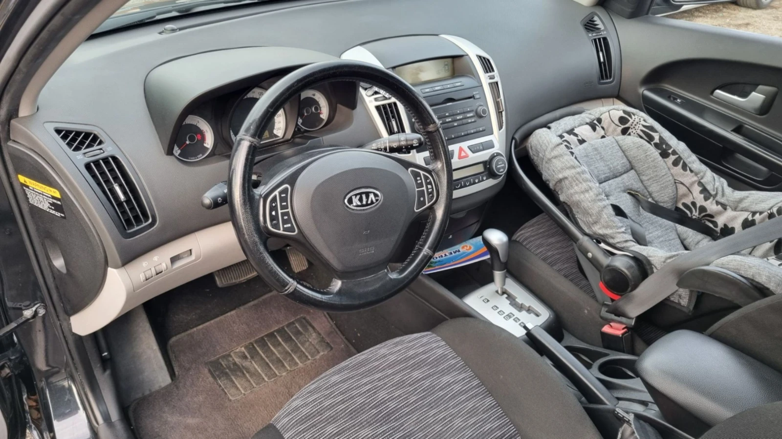 Kia Ceed 1.6Crdi Автоматик, обслужена, го, каско - изображение 10