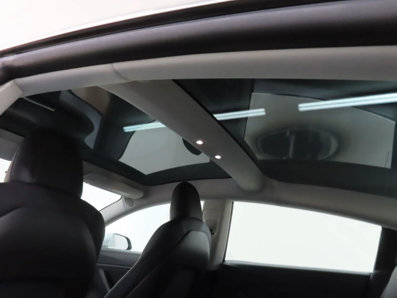Tesla Model 3 4x4 * Long Range * Dual Motor * FSD 3 * ПЕРФЕКТНА - изображение 8