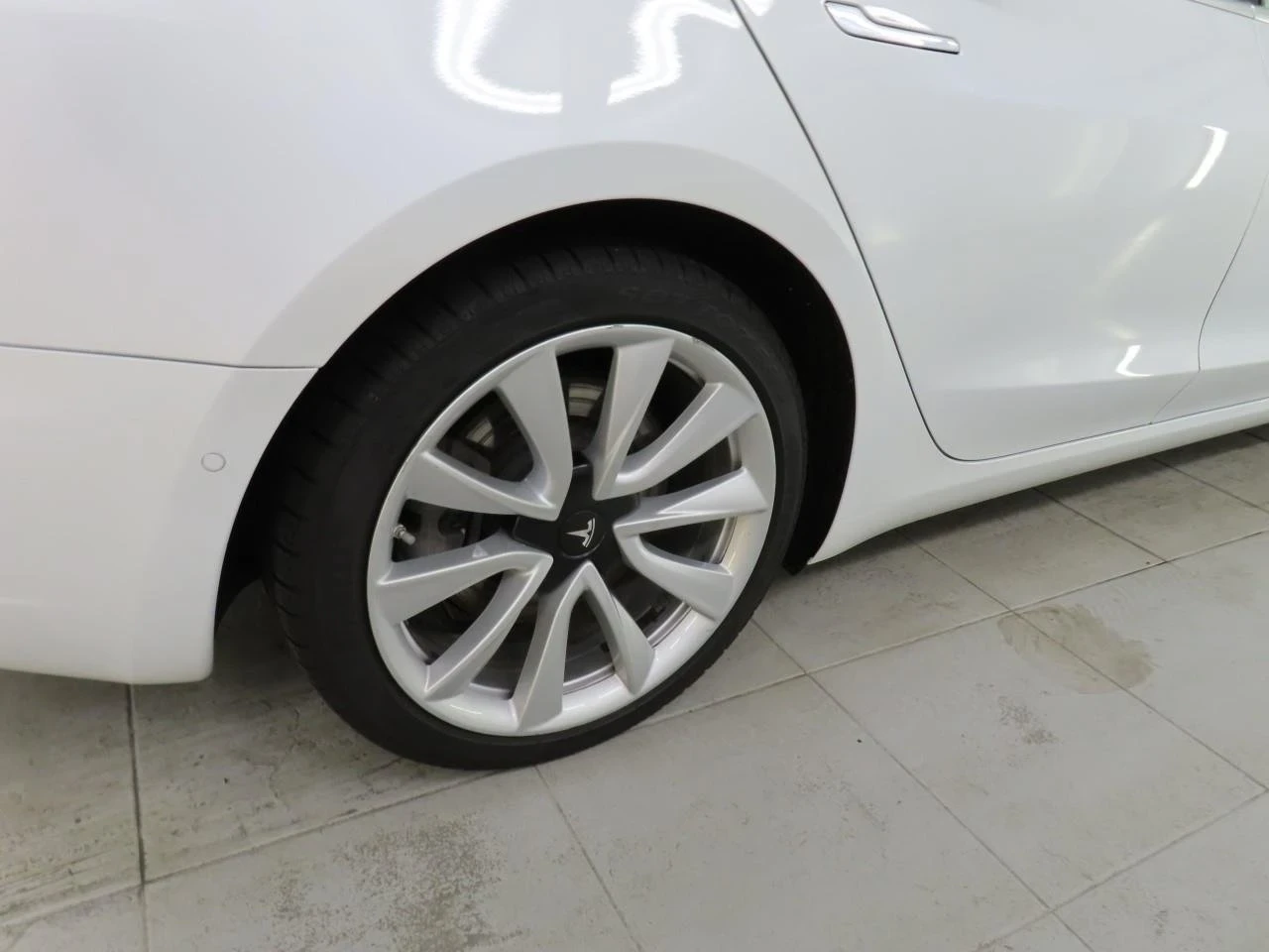 Tesla Model 3 4x4 * Long Range * Dual Motor * FSD 3 * ПЕРФЕКТНА - изображение 4