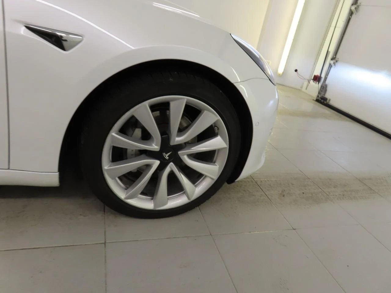 Tesla Model 3 4x4 * Long Range * Dual Motor * FSD 3 * ПЕРФЕКТНА - изображение 3