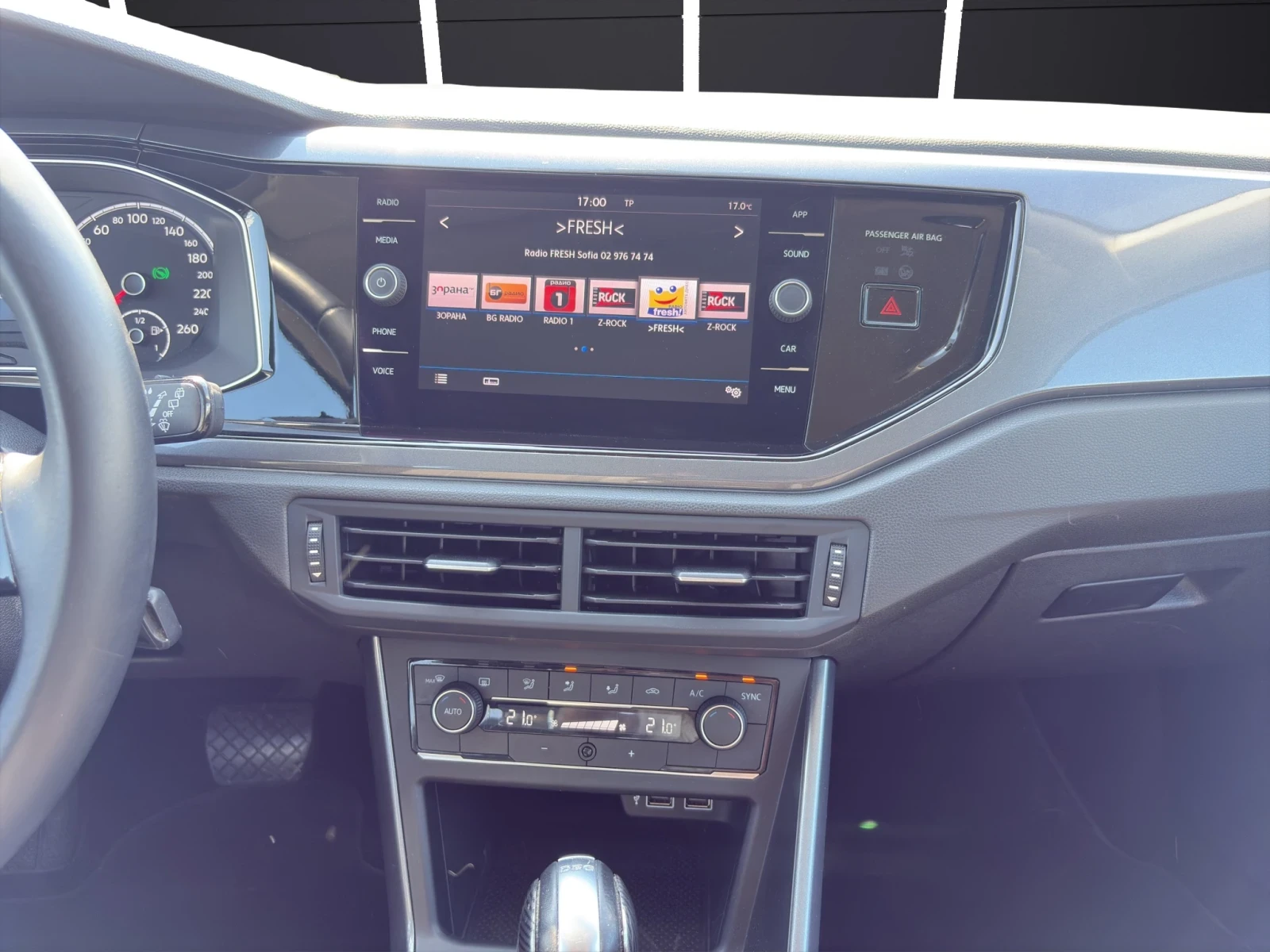 VW Polo 1.0 TSI* DSG* DIGITAL* CARPLAY*  - изображение 9