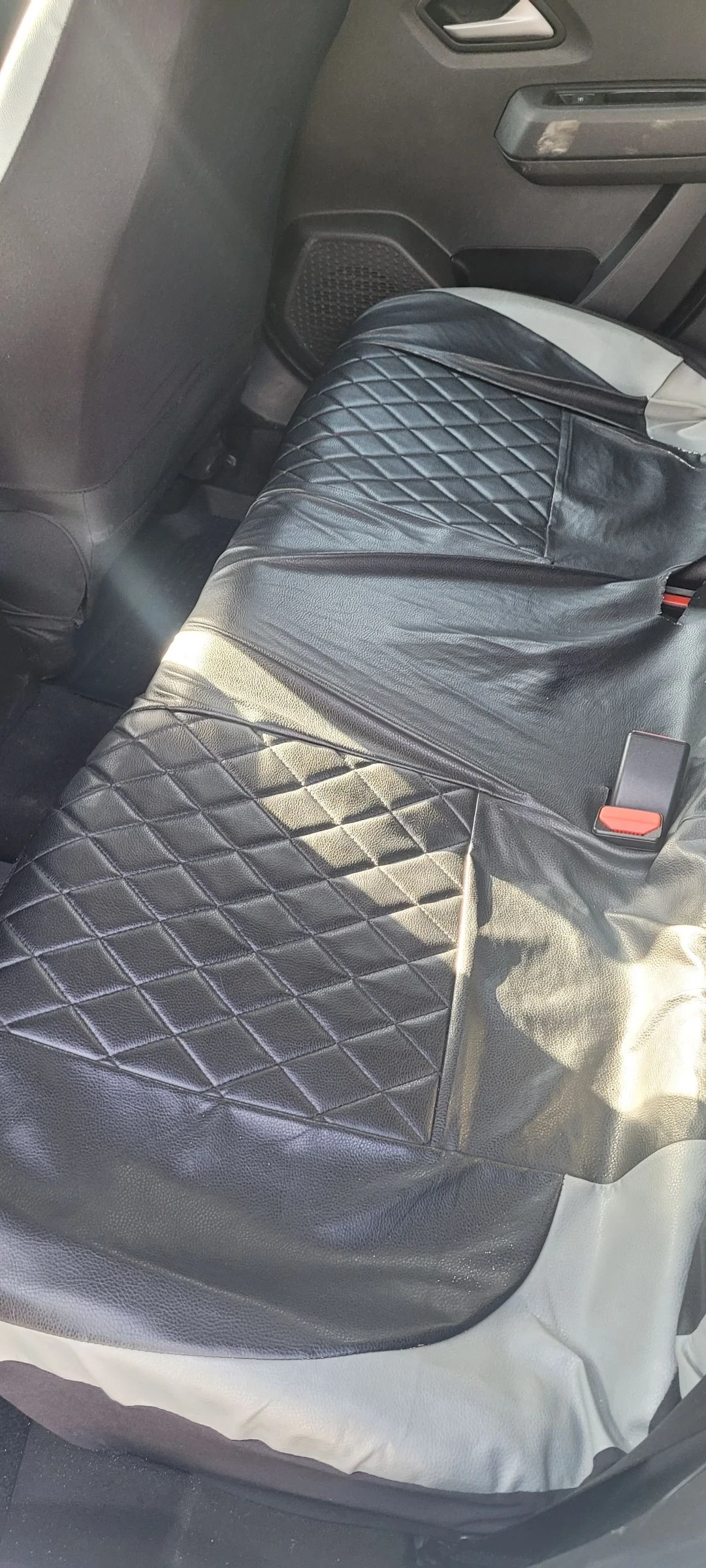 Dacia Sandero Хечбек - изображение 8