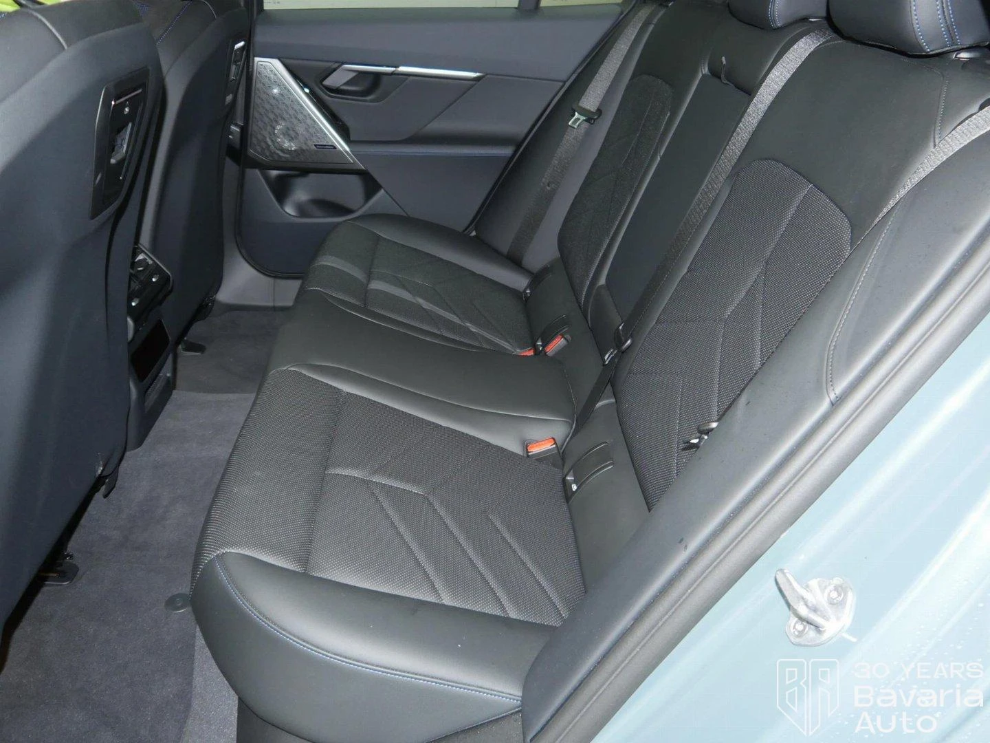 BMW i5 40 eDrive Touring M Sport Paket - изображение 8