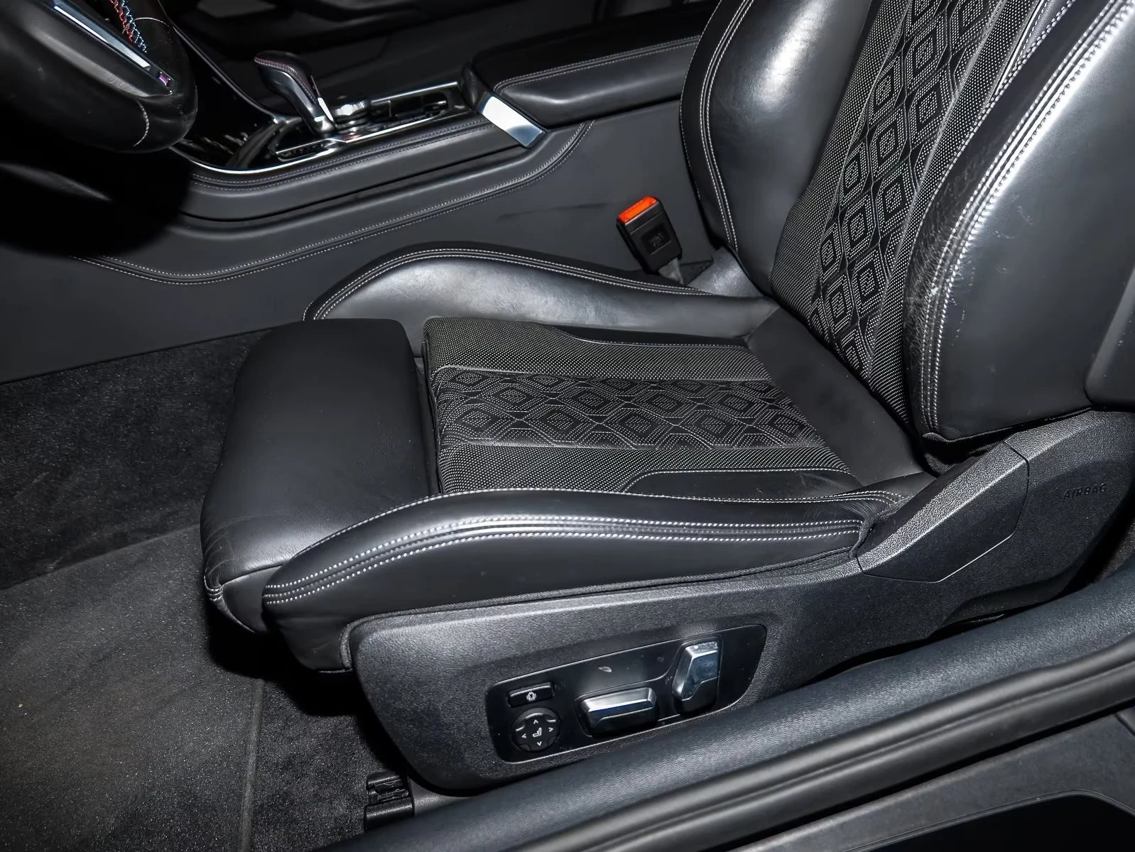 BMW M8 COMPETITION/625HP/CARBON/H&K/360/HUD/MEMO/697g | Mobile.bg � ����������� 12