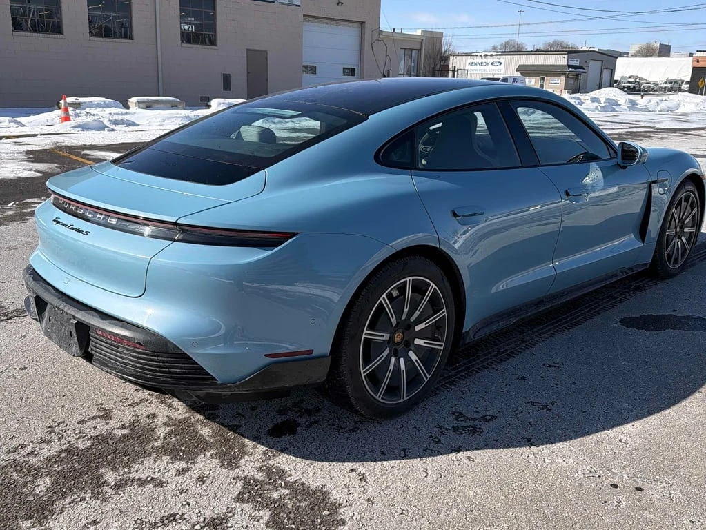 Porsche Taycan TURBO S * ОТОРИЗИРАН ПРОДАВАЧ*  - изображение 4