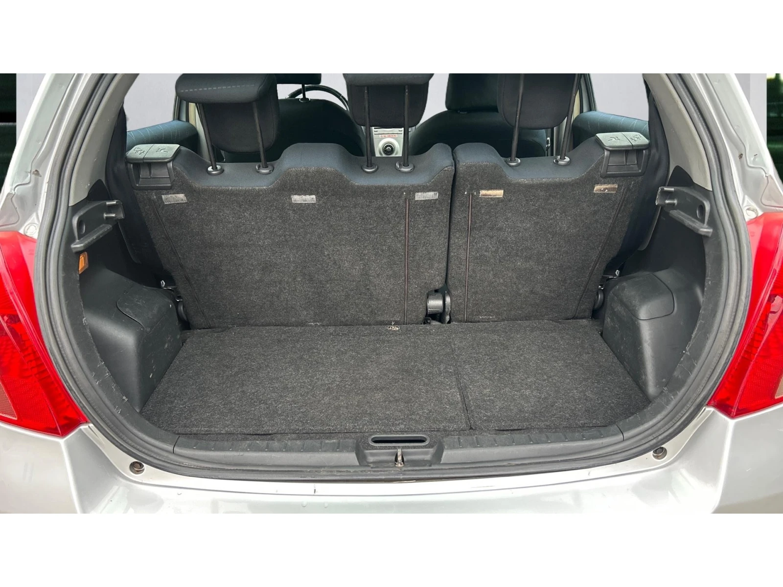 Toyota Yaris Месечна вноска от 100   - изображение 10