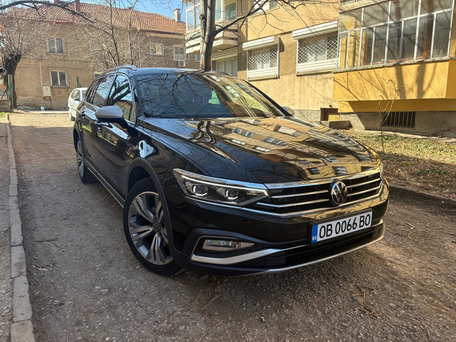 VW Alltrack Elegance, Digital, Камера, История, Обслужен, снимка 2 - Автомобили и джипове - 53840829