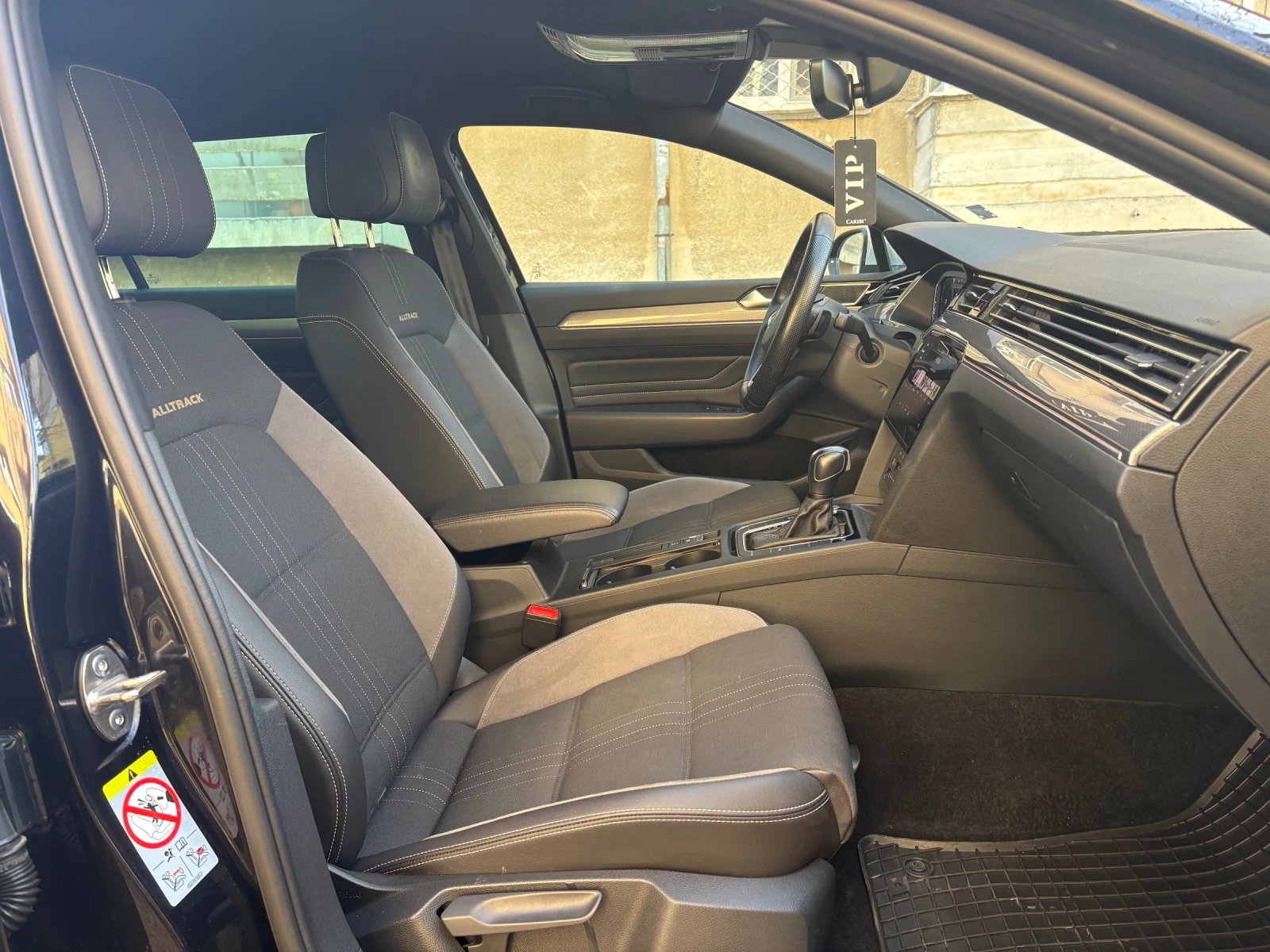 VW Alltrack Elegance, Digital, Камера, История, Обслужен, снимка 11 - Автомобили и джипове - 53840829