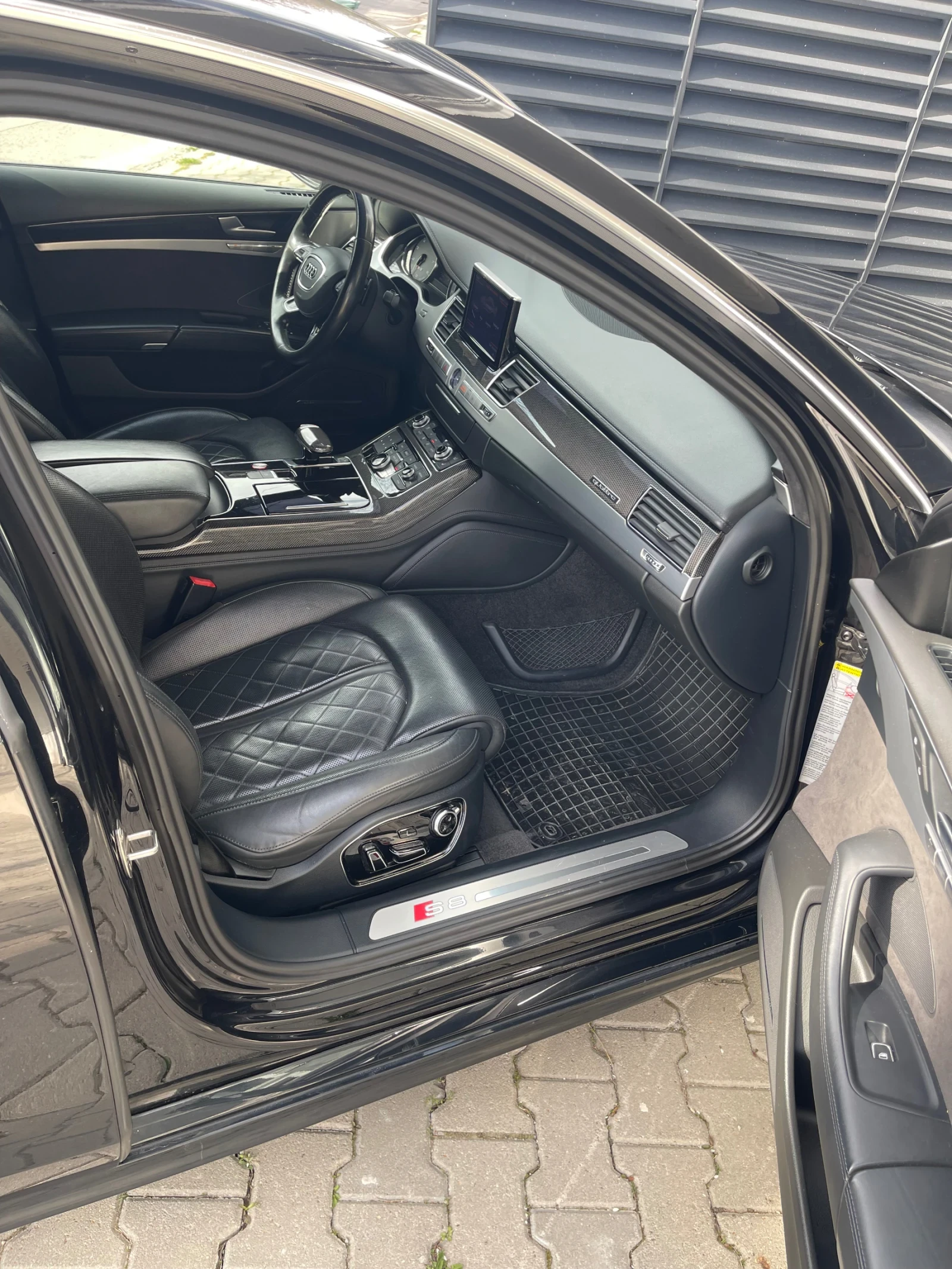 Audi S8, снимка 12 - Автомобили и джипове - 53848417