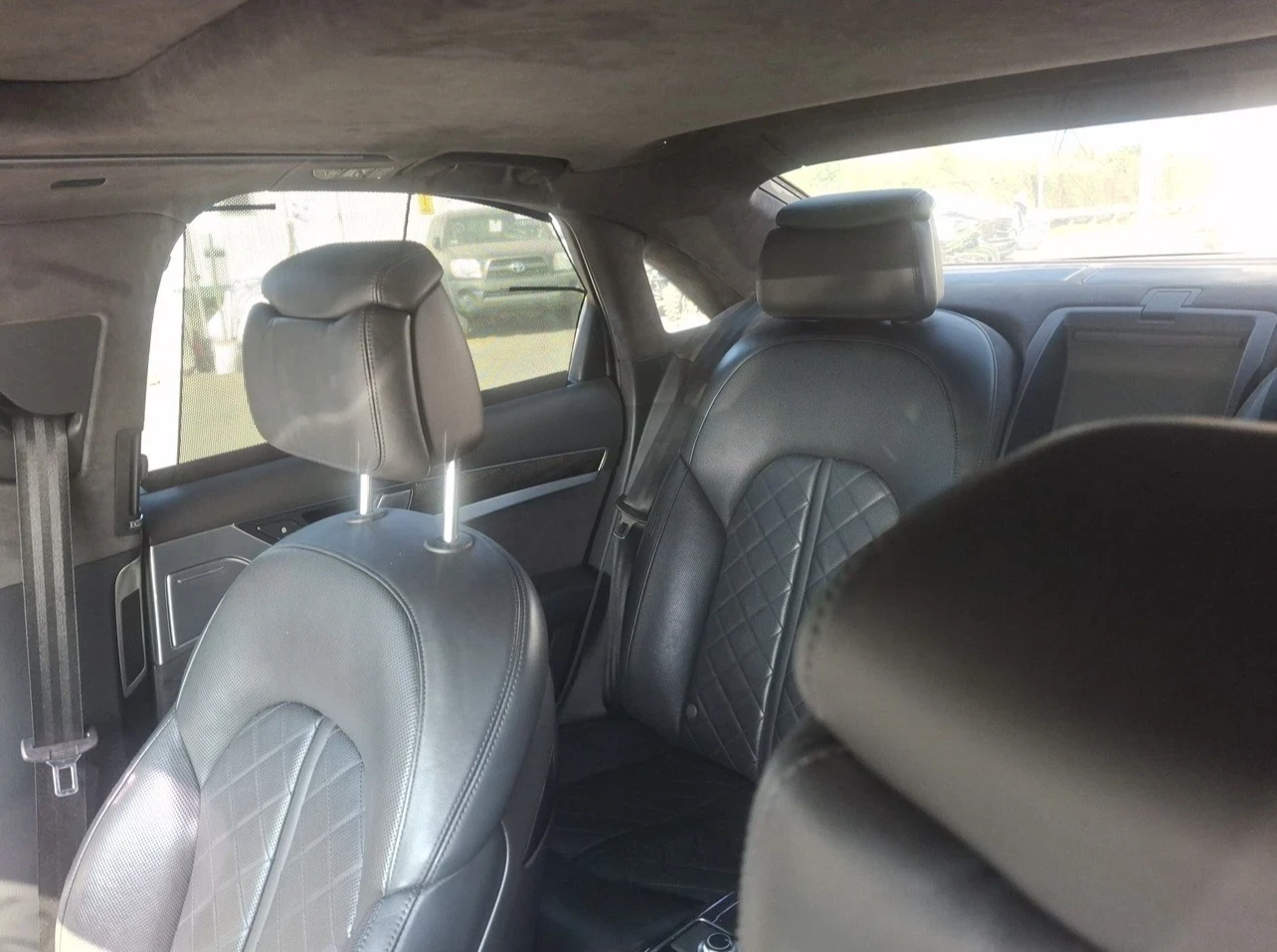 Audi S8, снимка 8 - Автомобили и джипове - 53848417