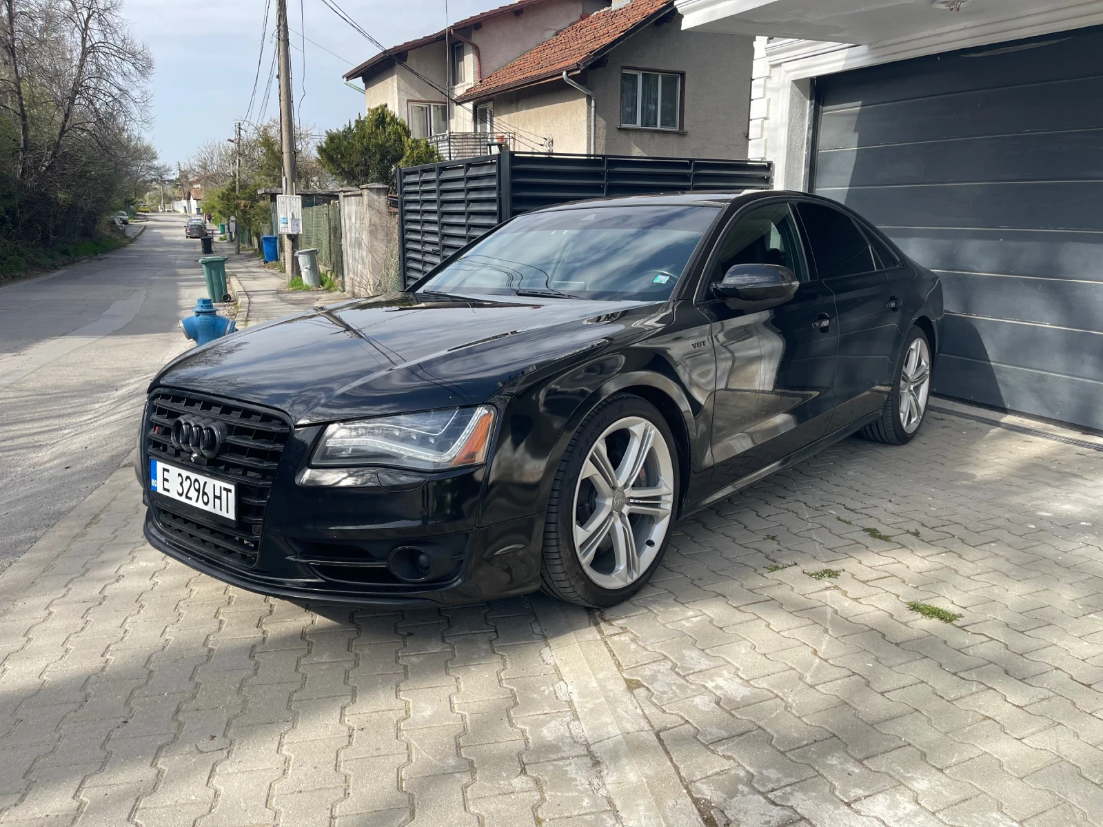 Audi S8