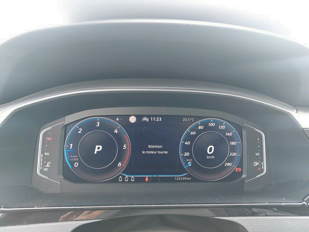 VW Arteon Shooting Brake 2.0 TDI, снимка 9 - Автомобили и джипове - 54106753