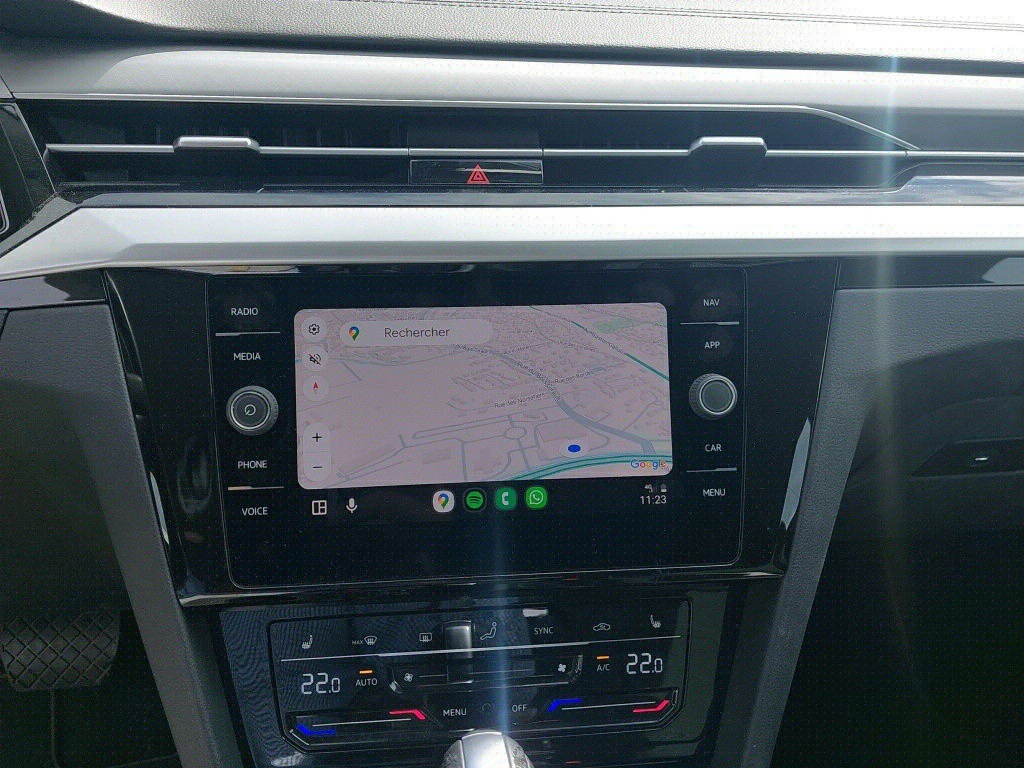 VW Arteon Shooting Brake 2.0 TDI, снимка 8 - Автомобили и джипове - 54106753