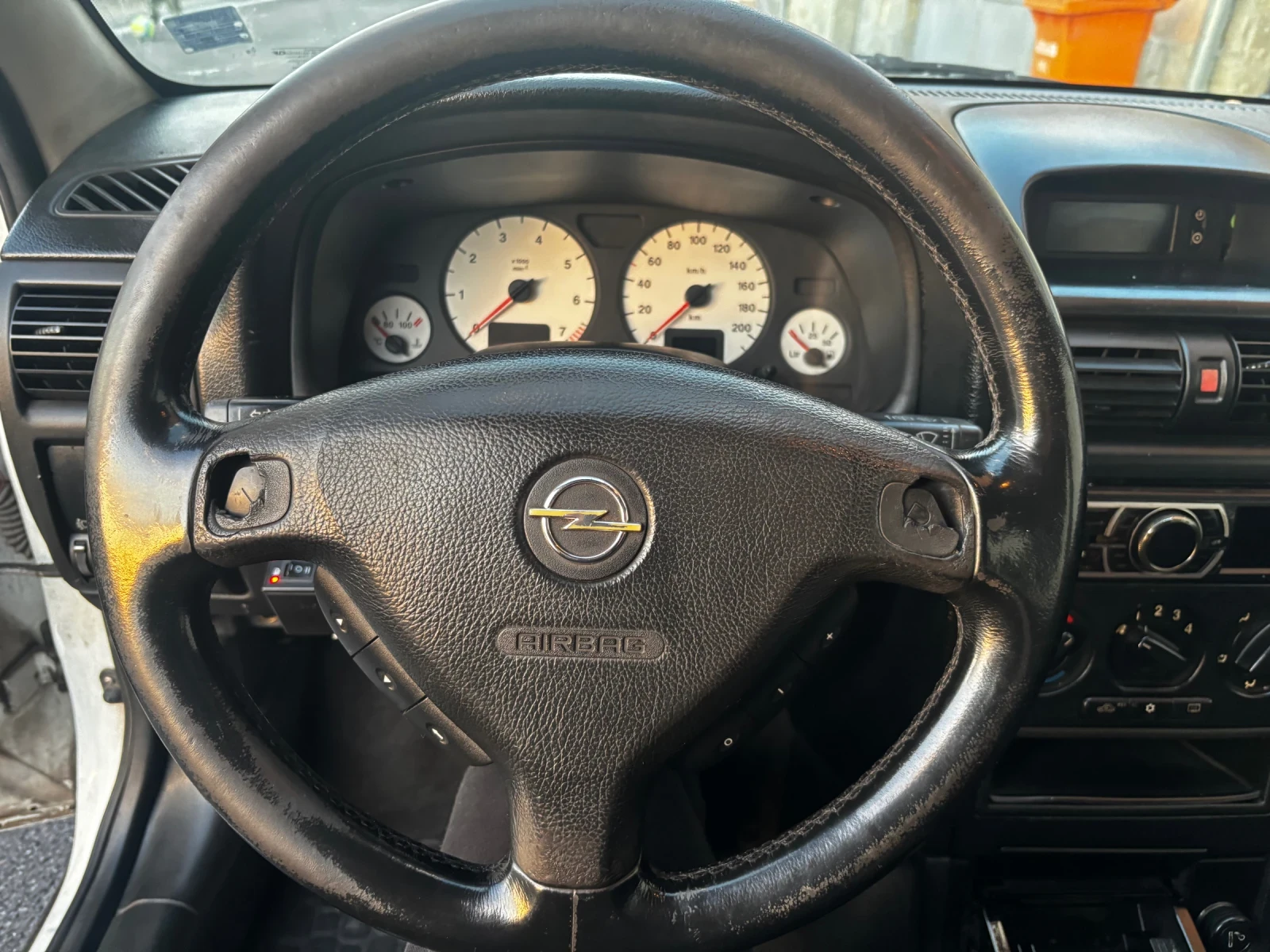 Opel Astra, снимка 6 - Автомобили и джипове - 54176575